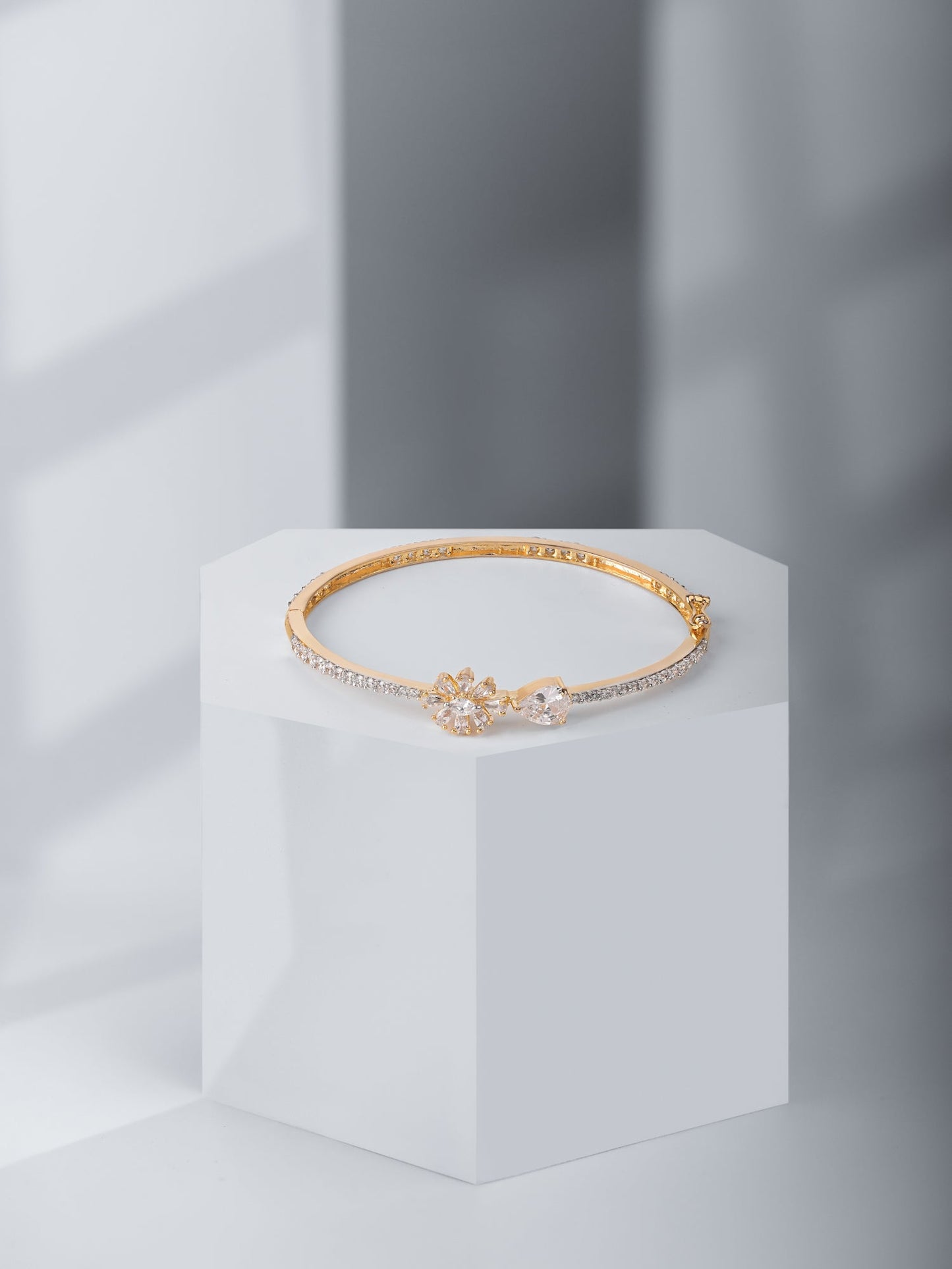 Dual Side Diamond Bracelet