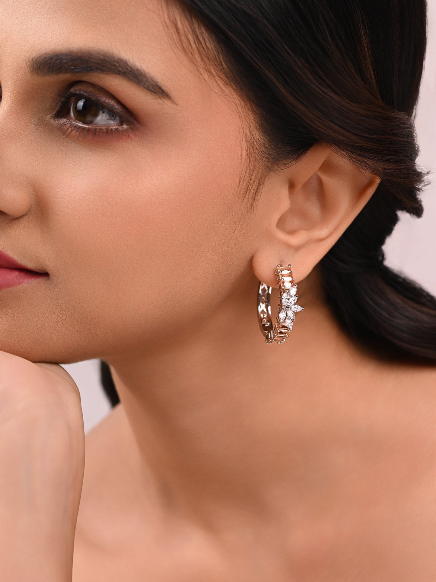 Champagne Diamond Balis with Flower