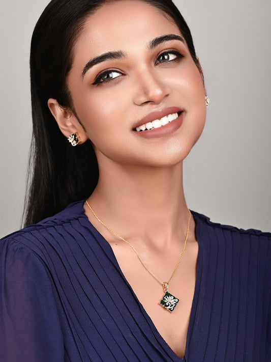 Emerald Pendant Set