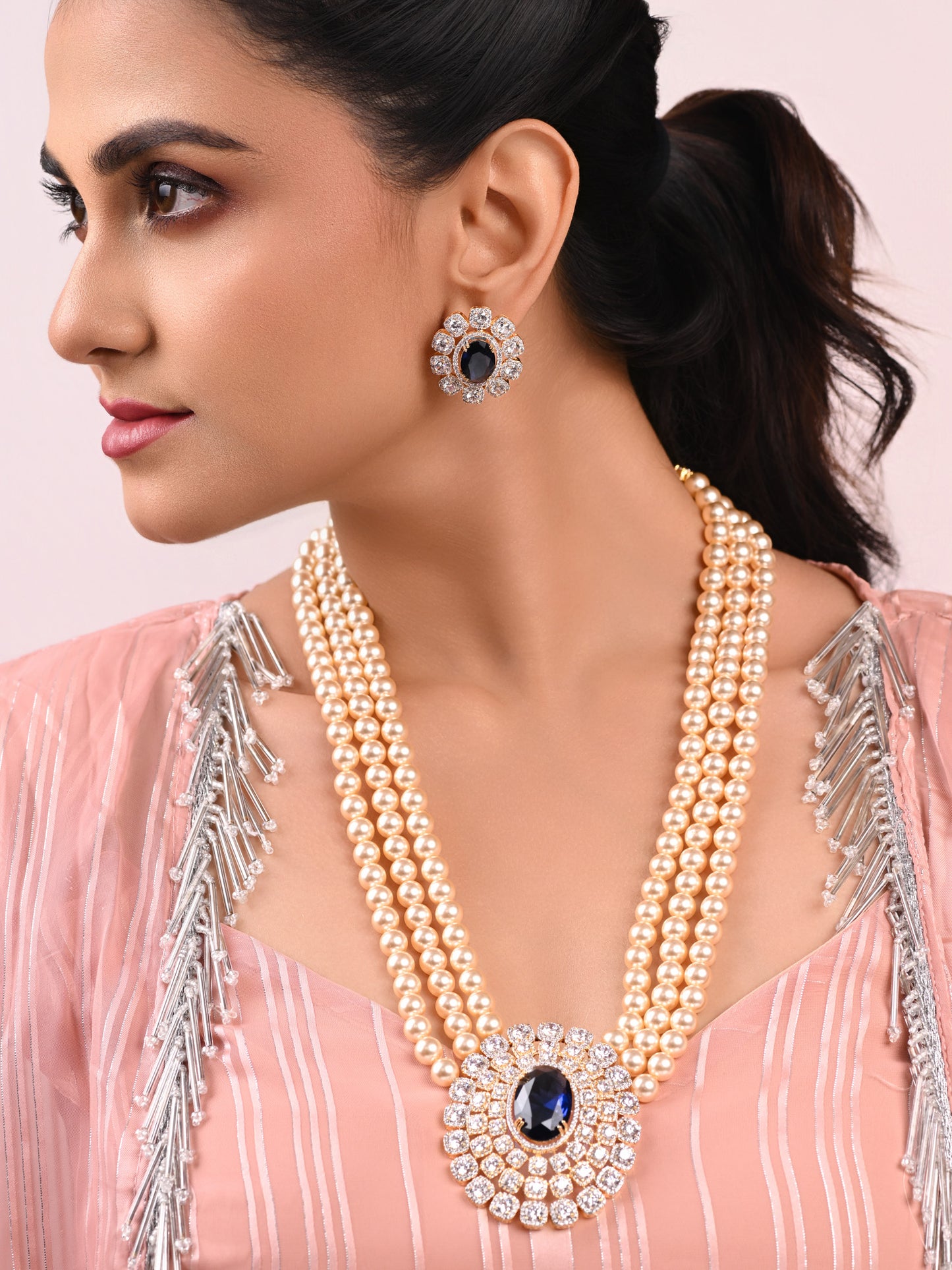 Queens Legacy Sapphire Studded Pearl Set