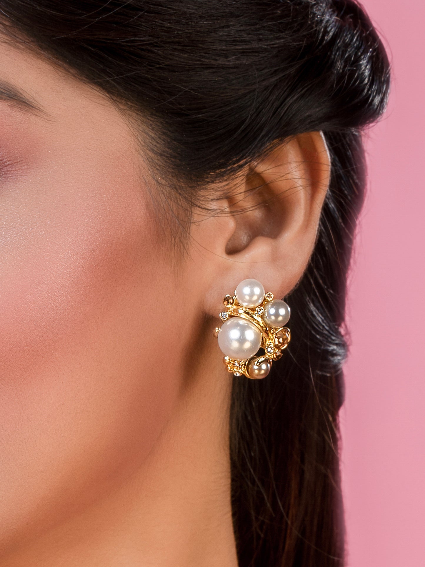 Pearl Cluster in Gold Pendent Set