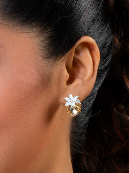 Champagne Crystal Wrapped In White Flower Pendent Set