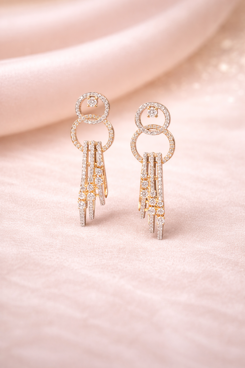 Interlaced Diamond Circles with Hanging Rings