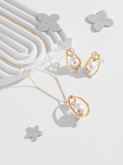 Krrystafee 18K Gold Plated Pearl Wire Wrapped Pendant Necklace Set for Women | Gifting Jewellery
