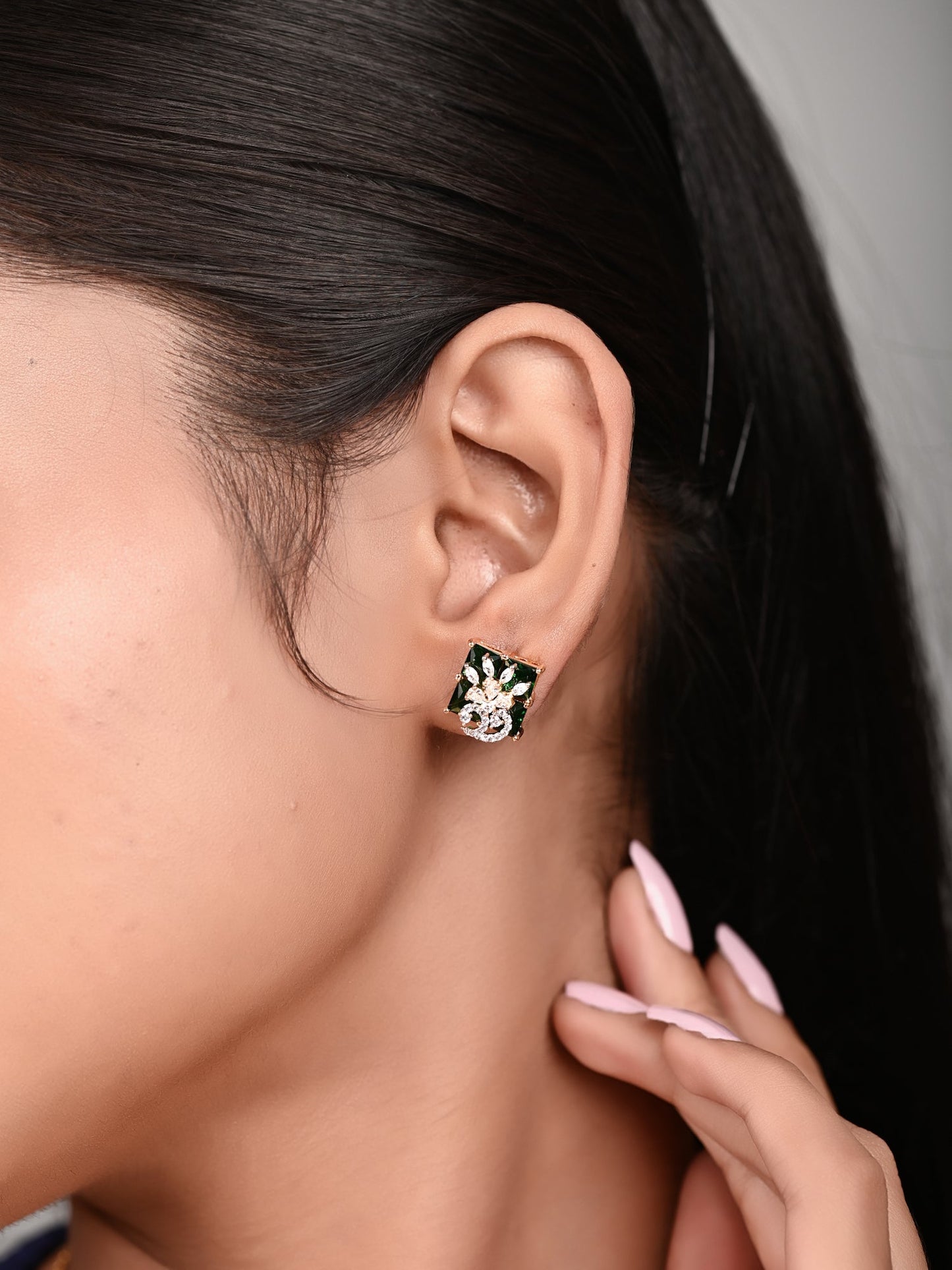 Emerald Pendant Set