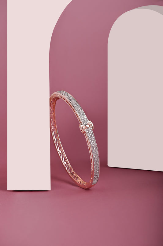 Look Of A Cartier Bracelet In Rose Gold Finish