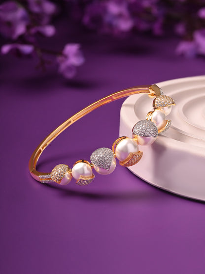 Pearl In Diamond Shell Bracelet