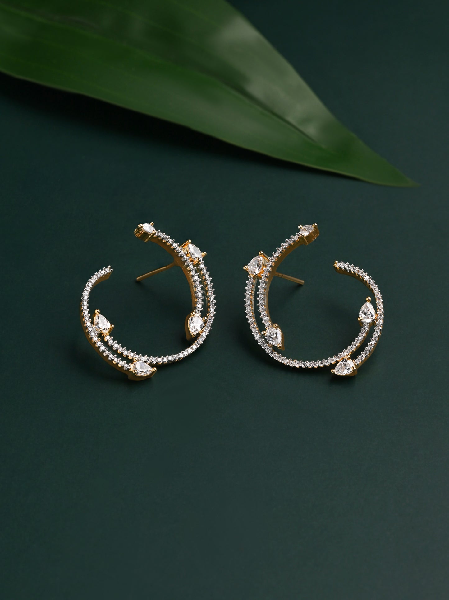 Diamond Twister Earring
