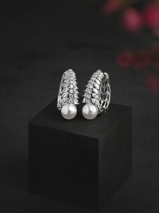 Diamond Pine Tree with Pearl Earring