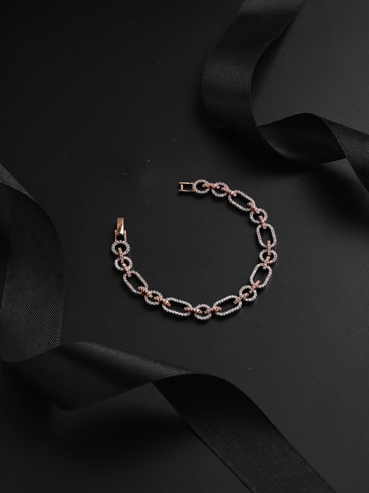 Interlinked Delicate Diamond Bracelet