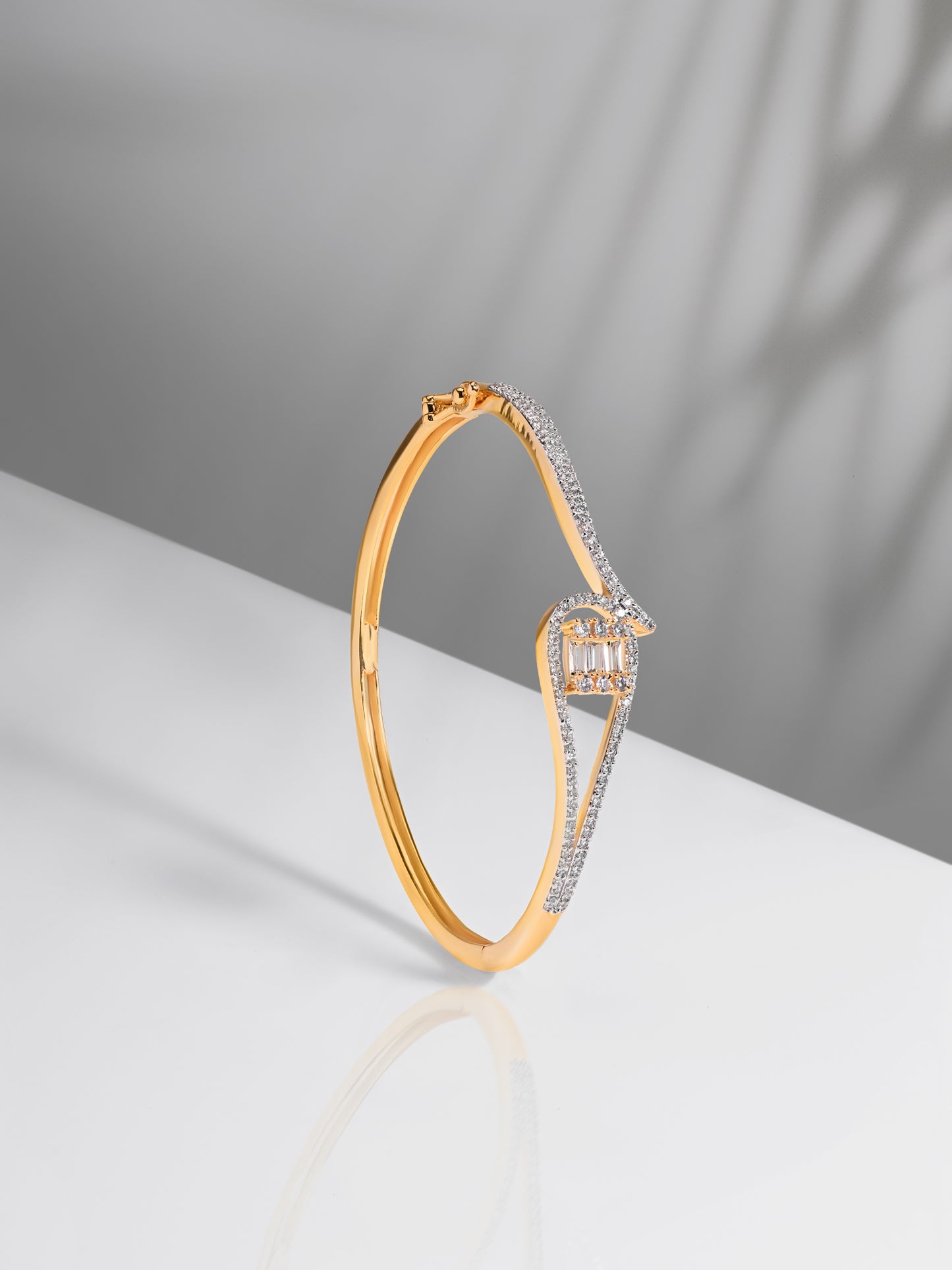 Diamonds in a Loop Bracelet