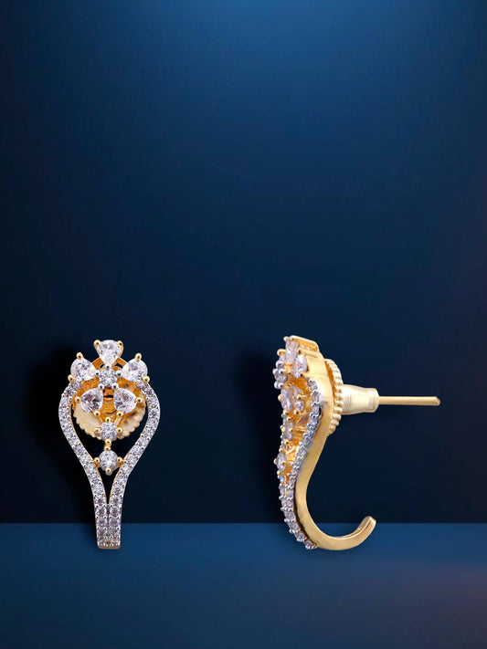 Delicate Diamond & Gold Earring